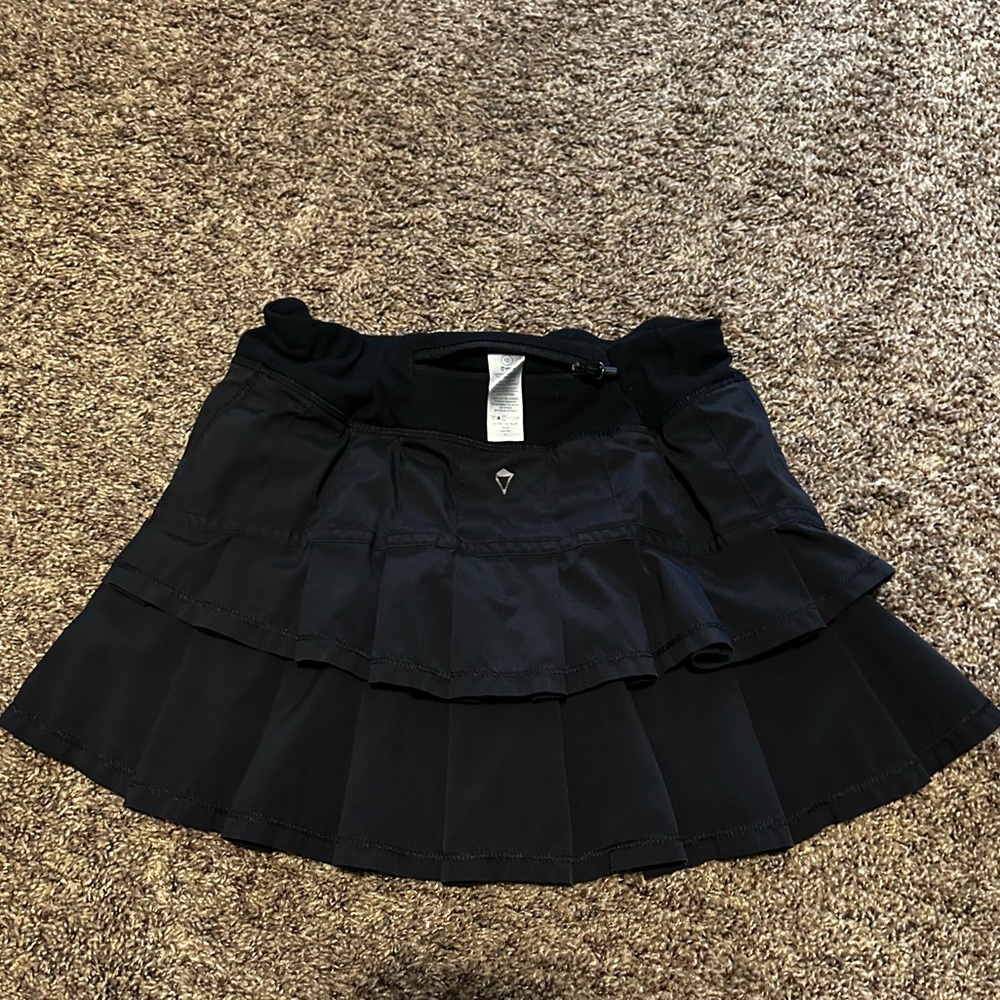 Ivivva by Lululemon size 12 girls skirt